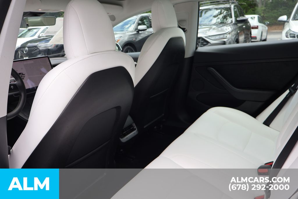Used 2022 White Tesla Base image 17