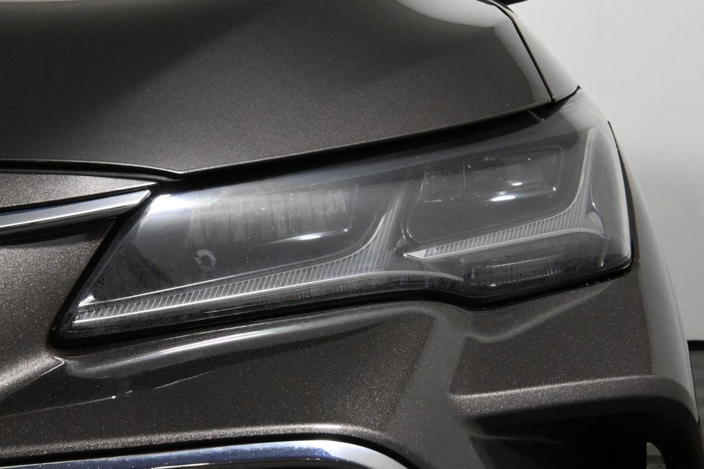 2019 Toyota Avalon Limited 12