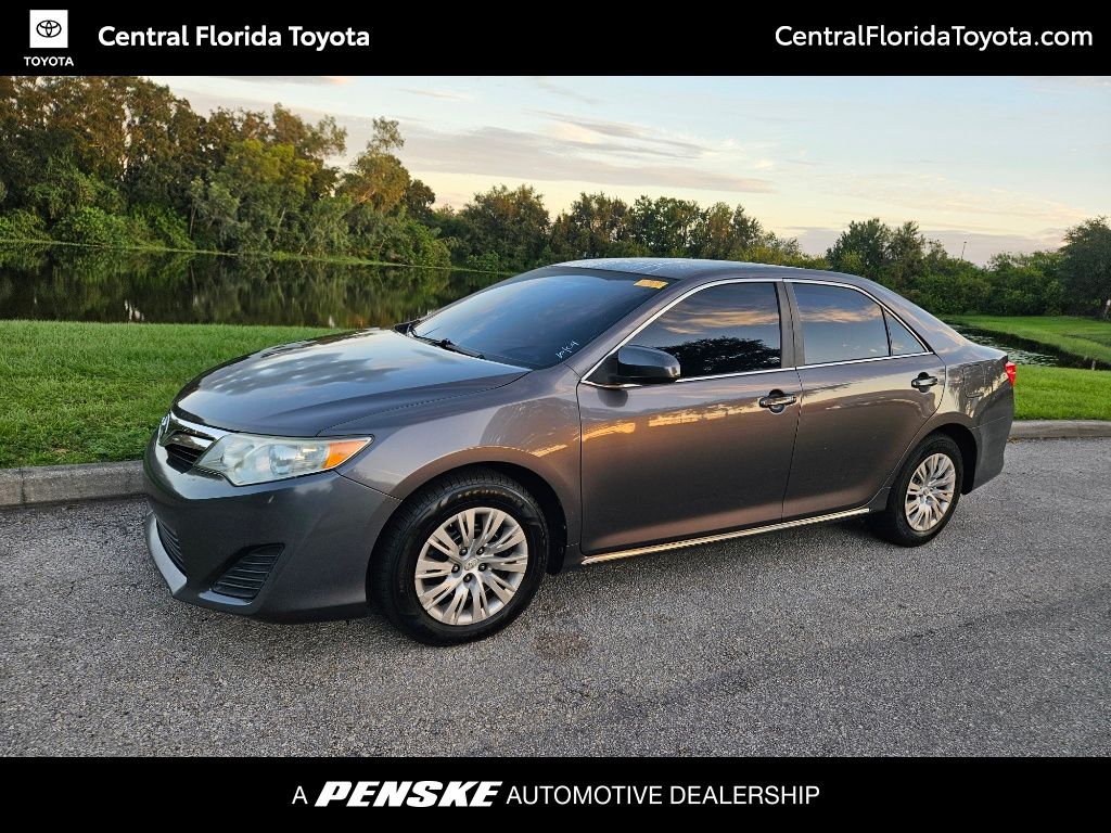 2014 Toyota Camry SE -
                Orlando, FL