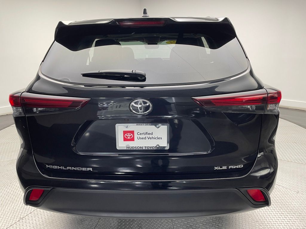 2024 Toyota Highlander XLE 6