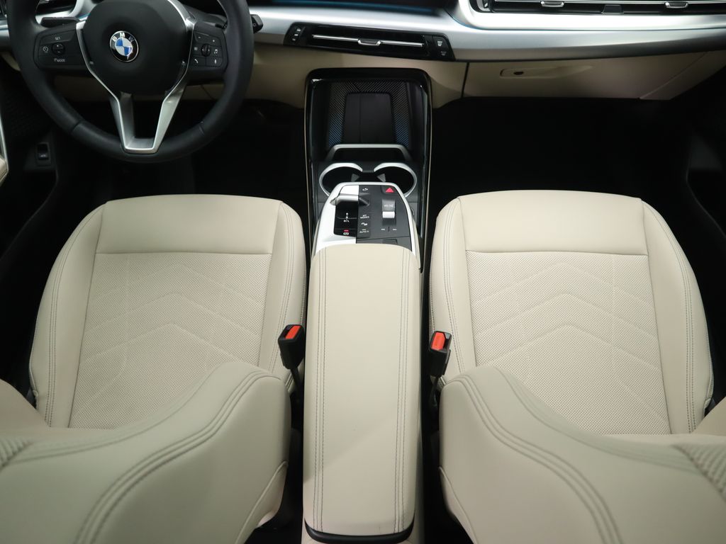 Thumbnail: 2023 BMW X1 - 17