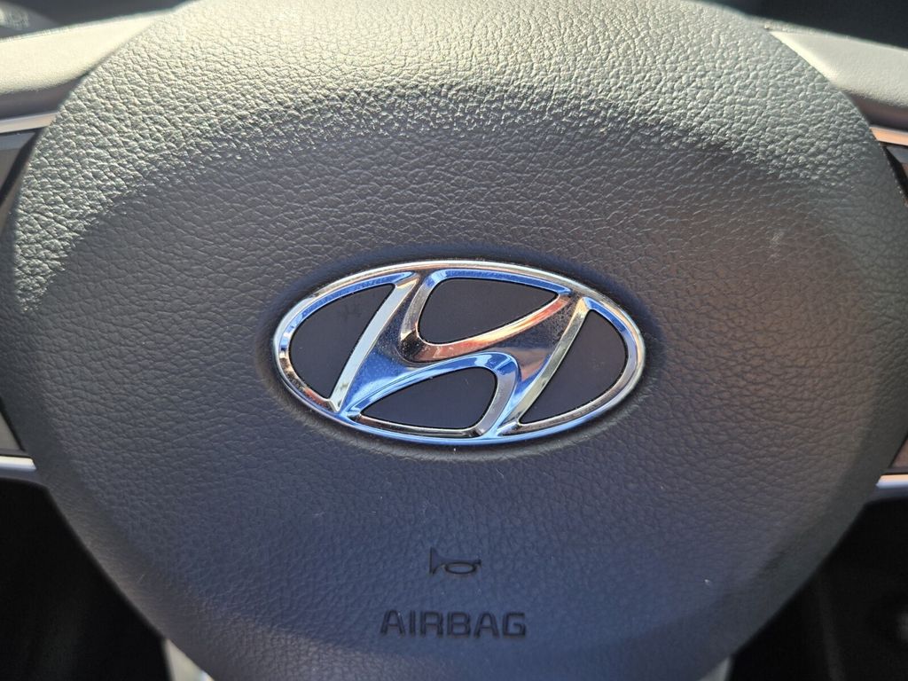 2023 Hyundai Santa Fe - $30,573