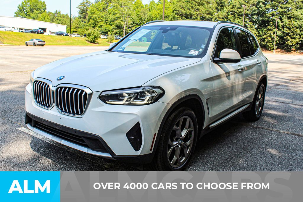 Used 2024 White BMW xDrive30i image 2