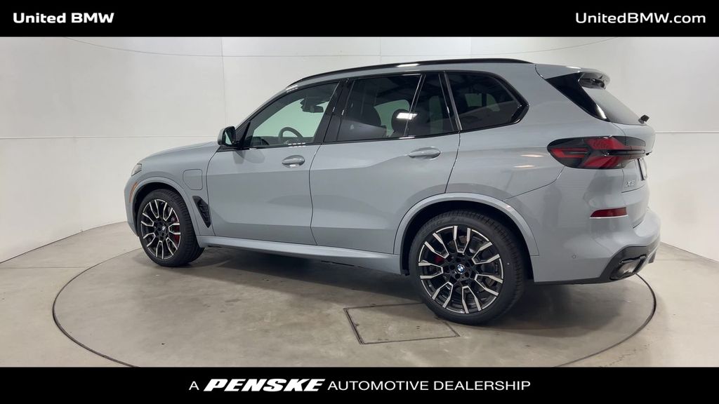 2025 BMW X5 xDrive50e 6