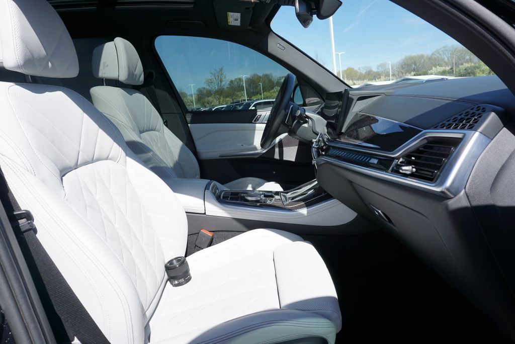 Thumbnail: 2024 BMW X5 - 27