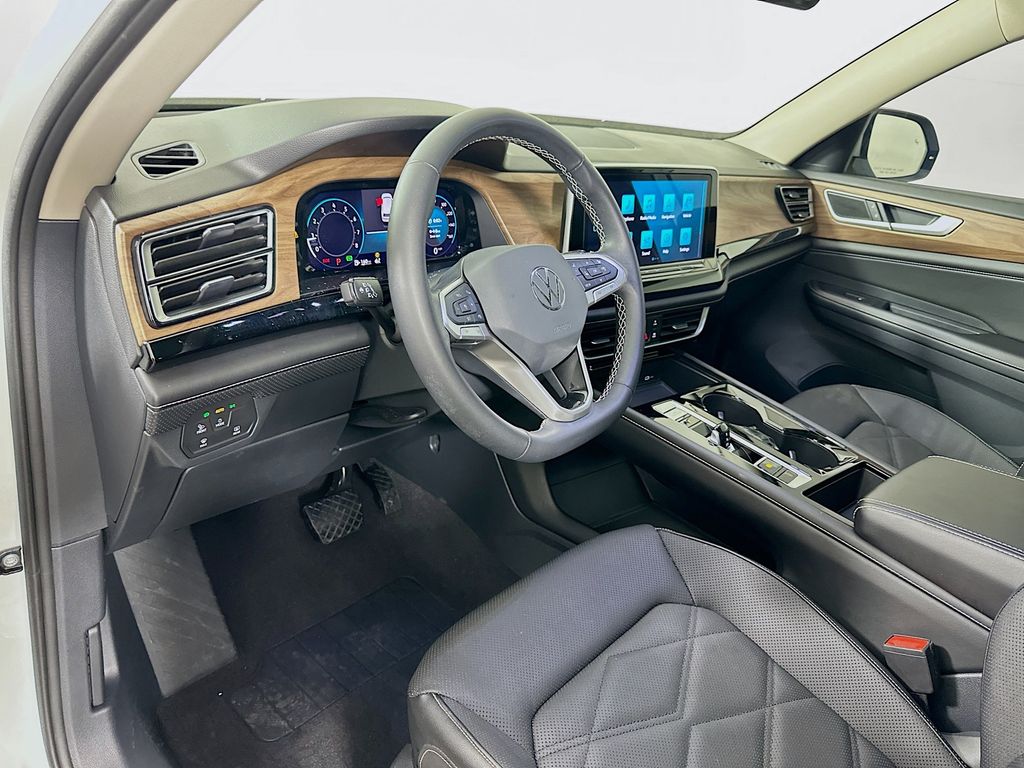 Thumbnail: 2024 Volkswagen Atlas - 9