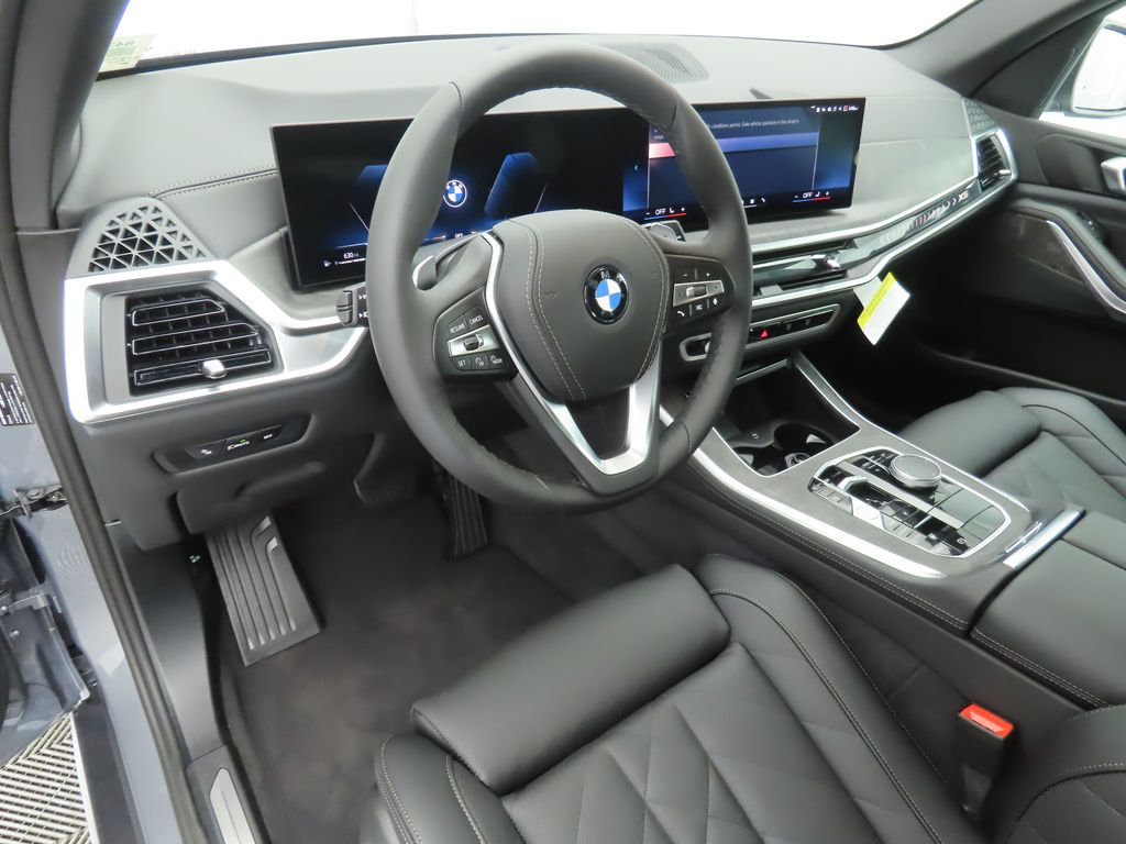 Thumbnail: 2026 BMW X5 - 10