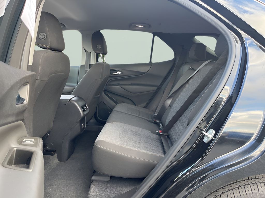 2024 Chevrolet Equinox LT photo 4