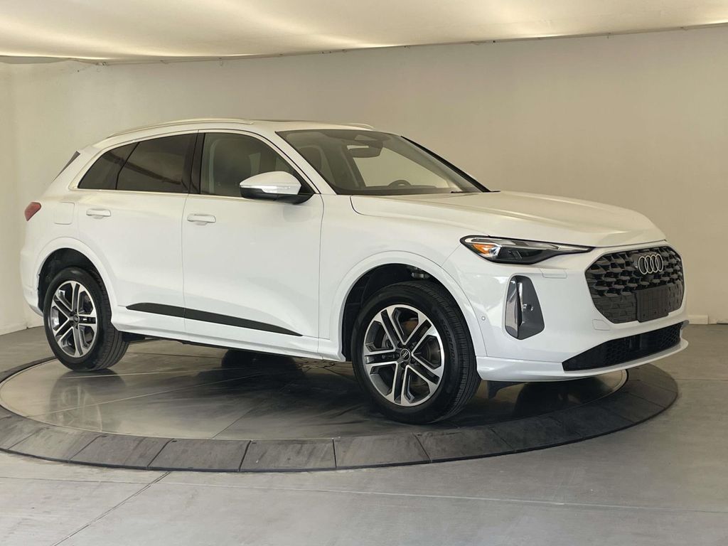 2025 Audi Q5 2.0T Premium White at Audi Porsche Sewickley