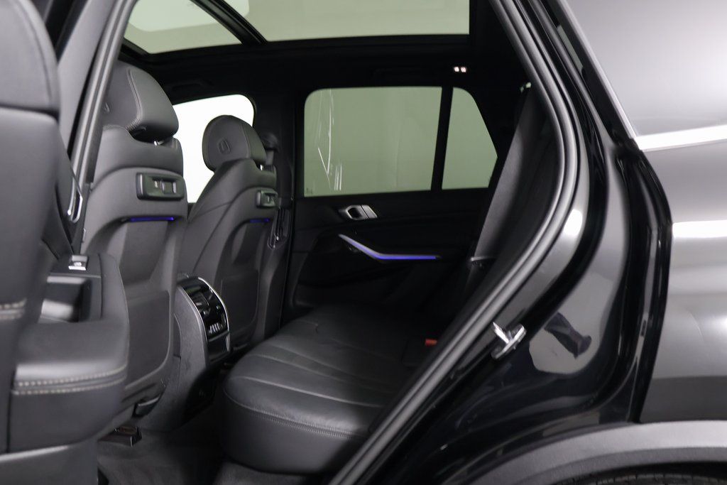 Thumbnail: 2020 BMW X5 - 11