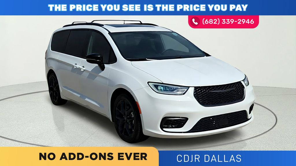 2025 Chrysler Pacifica Limited FWD    