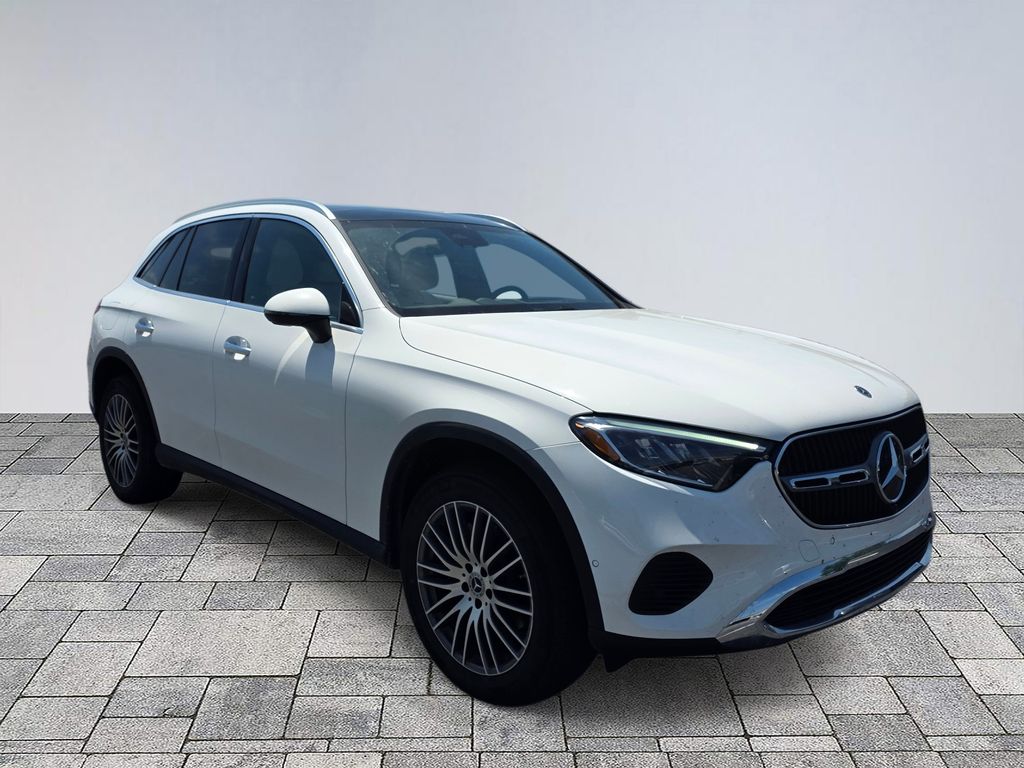 Polar White 2025 Mercedes-Benz GLC 300 RWD SUV / Crossover Rear-Wheel Drive 9-Speed Automatic