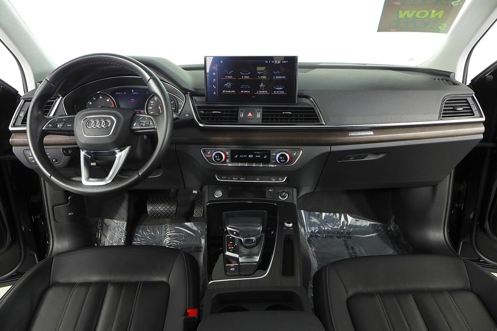 Thumbnail: 2023 Audi Q5 - 25