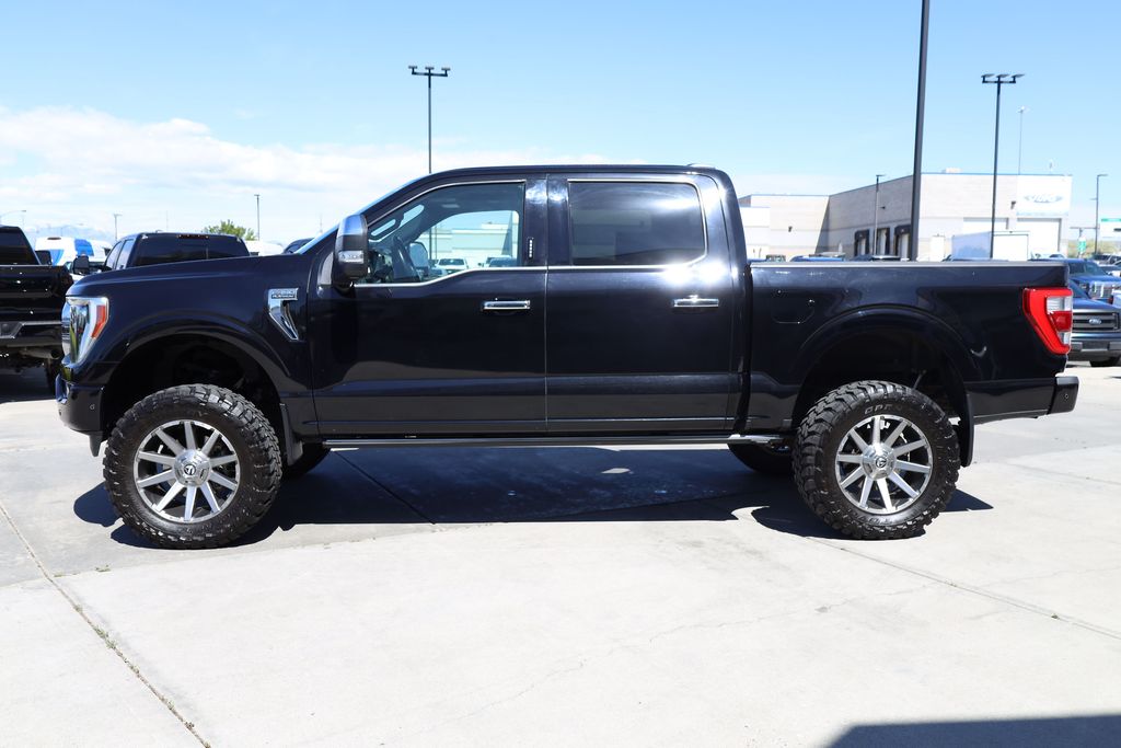 View vehicle photo 3
