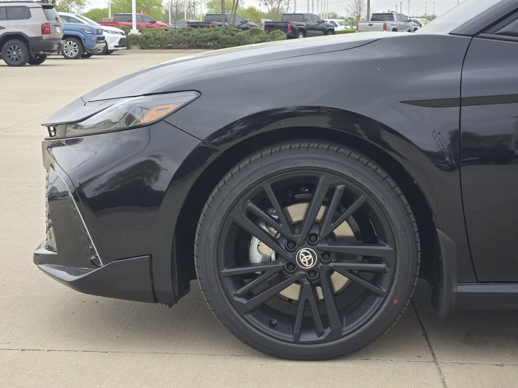 View vehicle photo 5