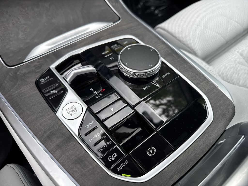 Thumbnail: 2026 BMW X5 - 20