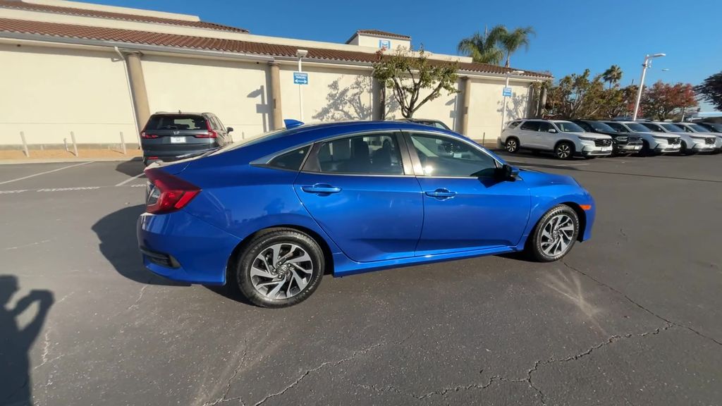 Thumbnail: 2017 Honda Civic - 9