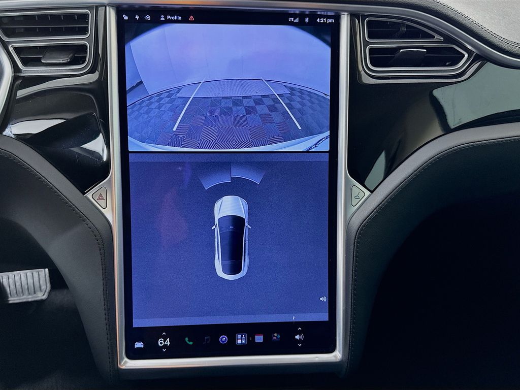 Thumbnail: 2014 Tesla Model S - 14