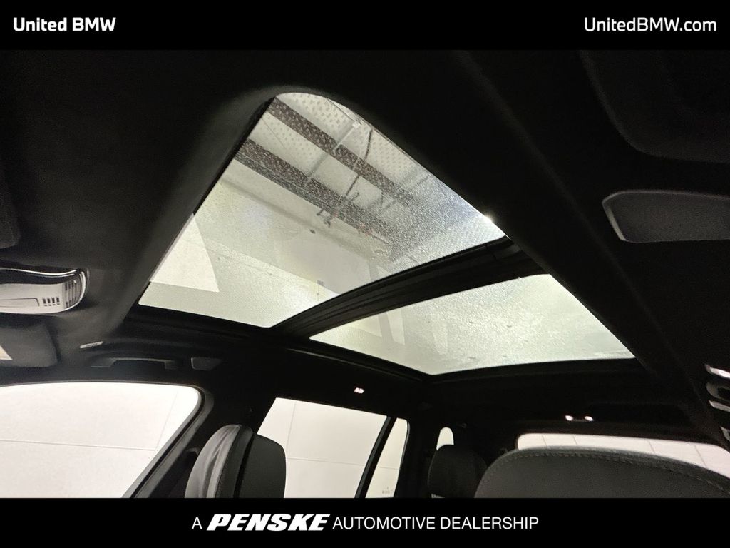 Thumbnail: 2025 BMW X7 - 20