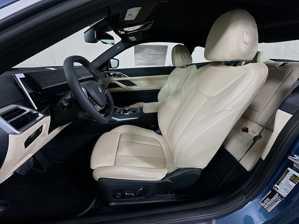 Thumbnail: 2026 BMW 4 Series - 16