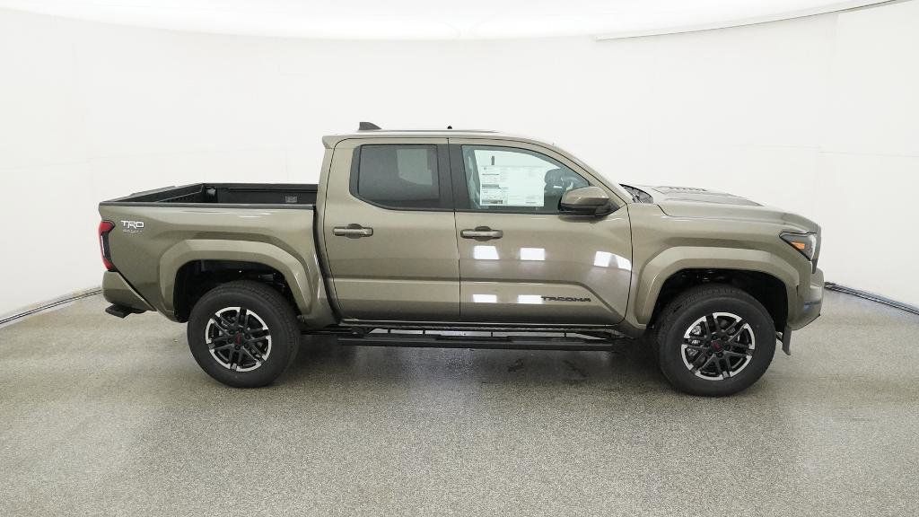 Thumbnail: 2025 Toyota Tacoma - 20