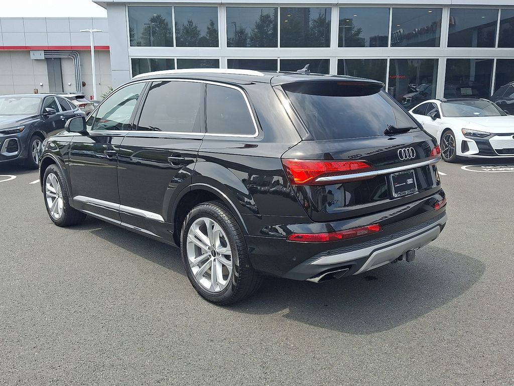Thumbnail: 2025 Audi Q7 - 6