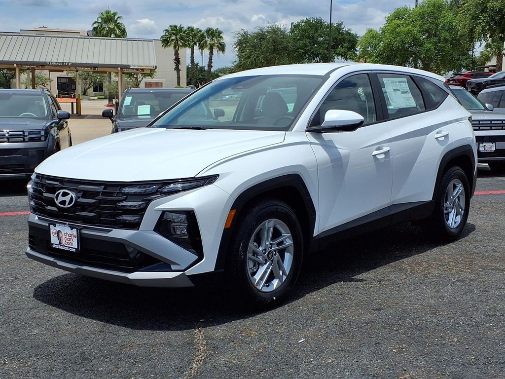 White Pearl 2026 Hyundai Tucson SUV / Crossover Front-Wheel Drive 8-Speed Automatic