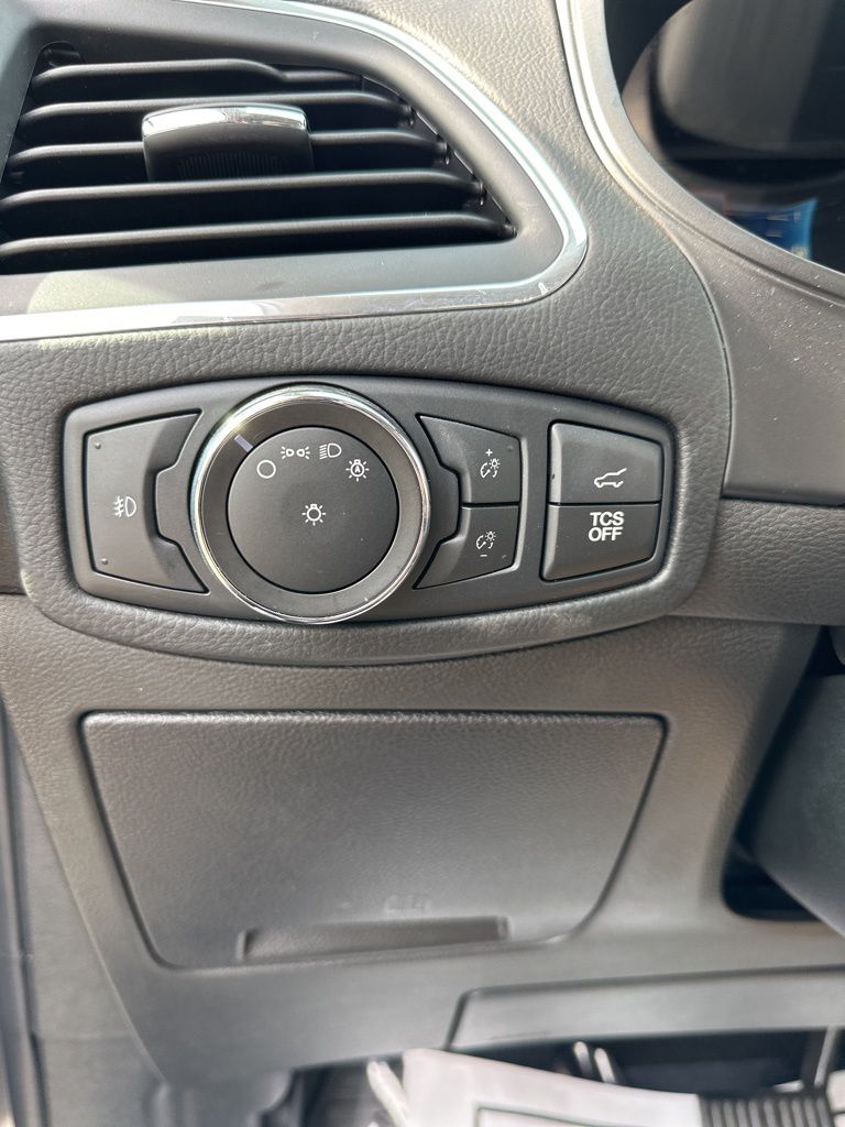 2022 Carbonized Gray Metallic Ford Edge Titanium AWD SUV
