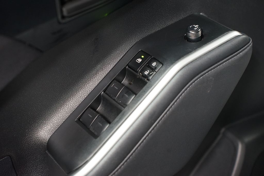 Thumbnail: 2024 Toyota Highlander - 31