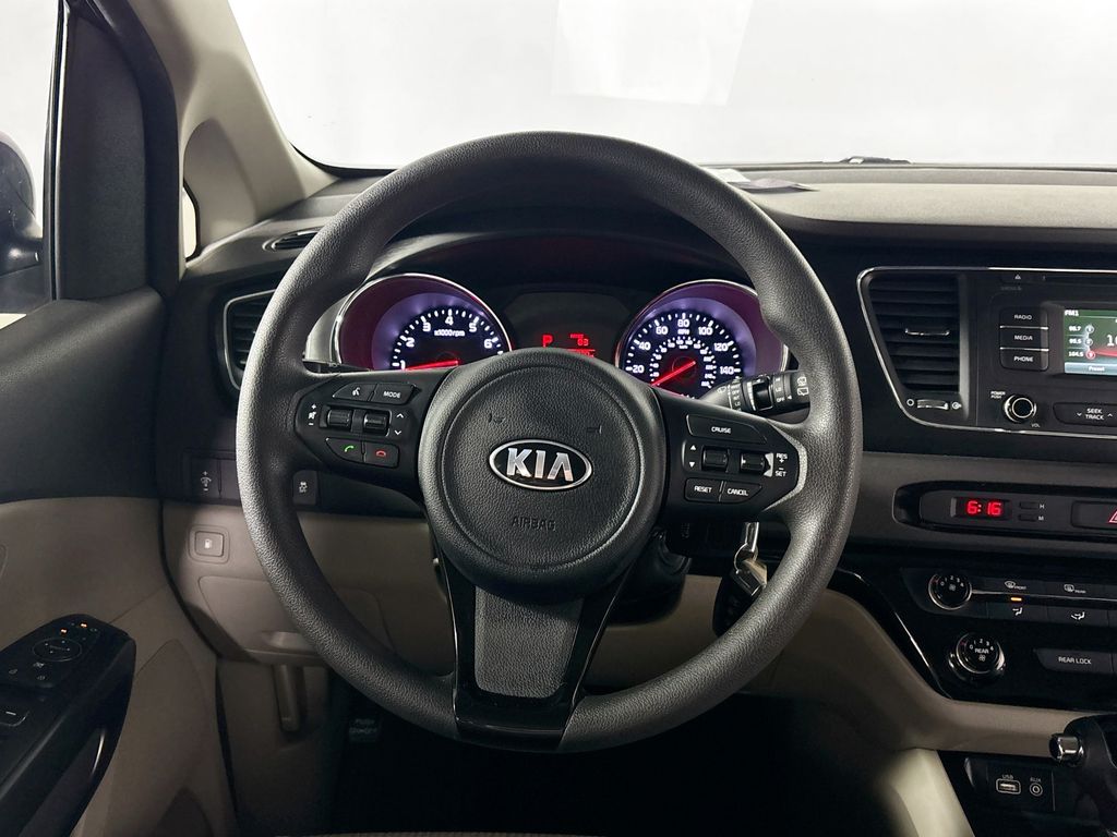 2016 Kia Sedona LX