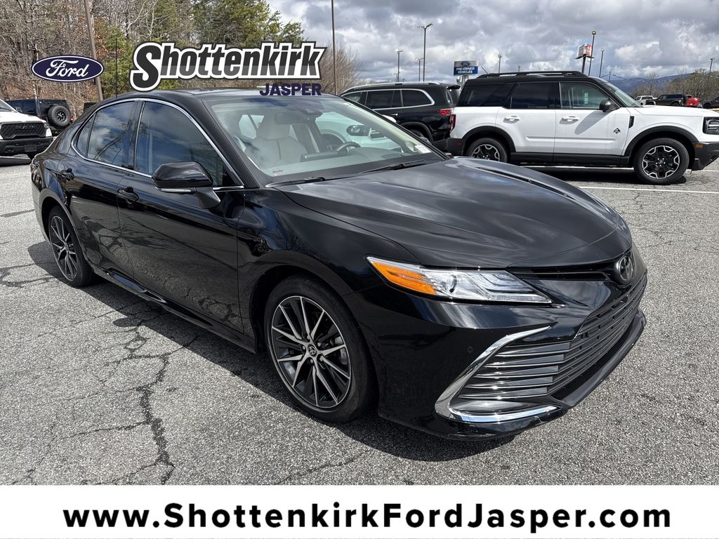2024 Toyota Camry XLE V6 FWD
