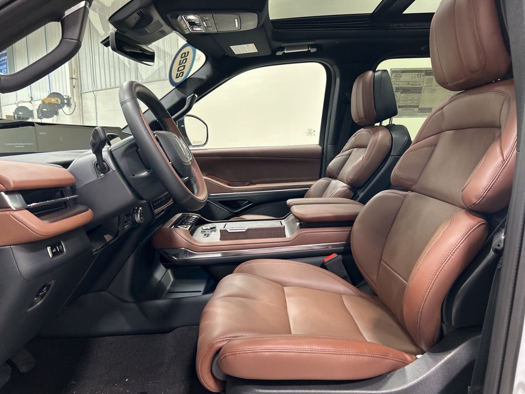new 2026 Lincoln Navigator L car, priced at $108,730