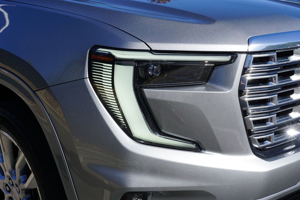 Thumbnail: 2024 GMC Acadia - 10