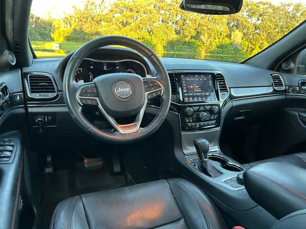 Thumbnail: 2019 Jeep Grand Cherokee - 11