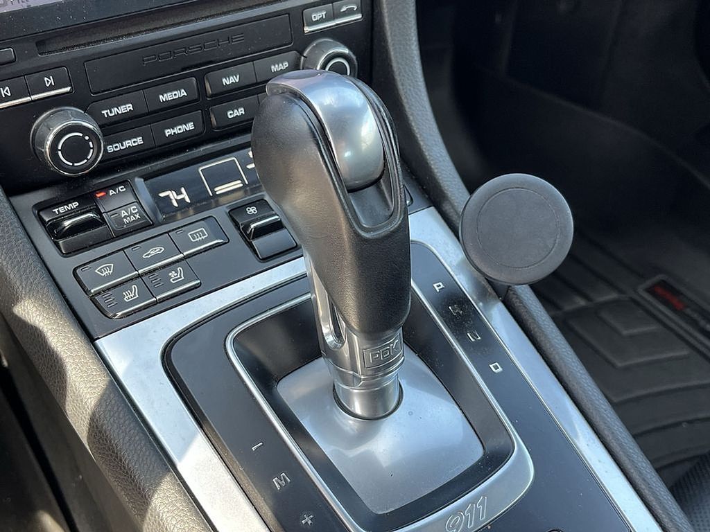 Thumbnail: 2017 Porsche 911 - 20