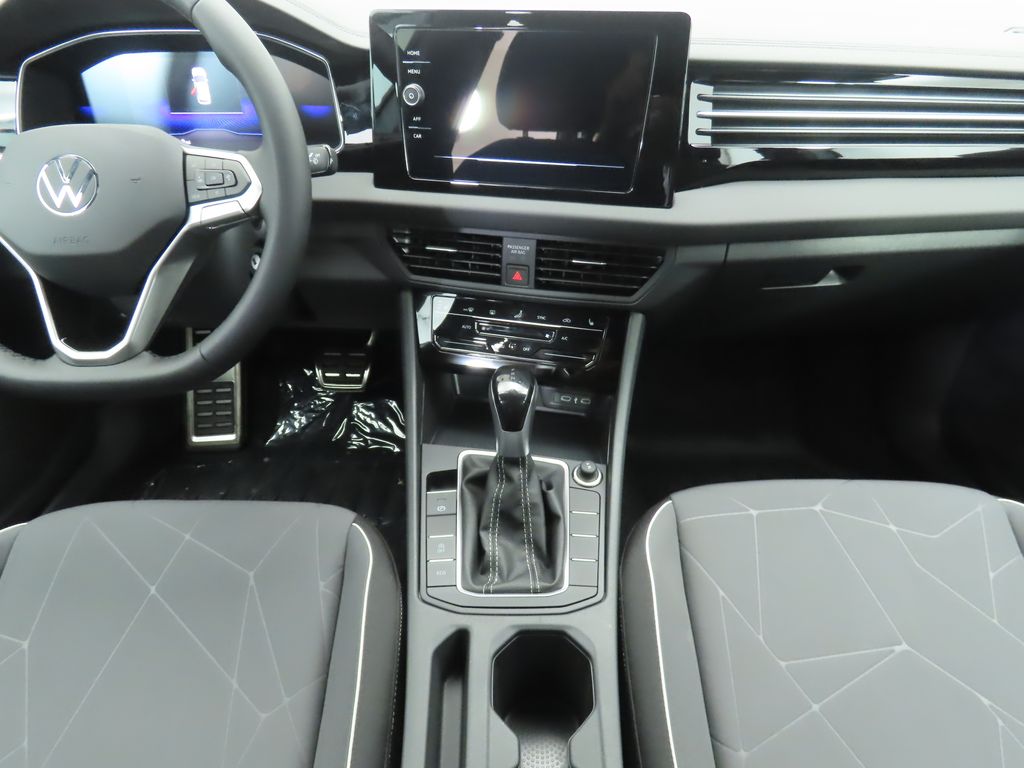 Thumbnail: 2025 Volkswagen Jetta - 13