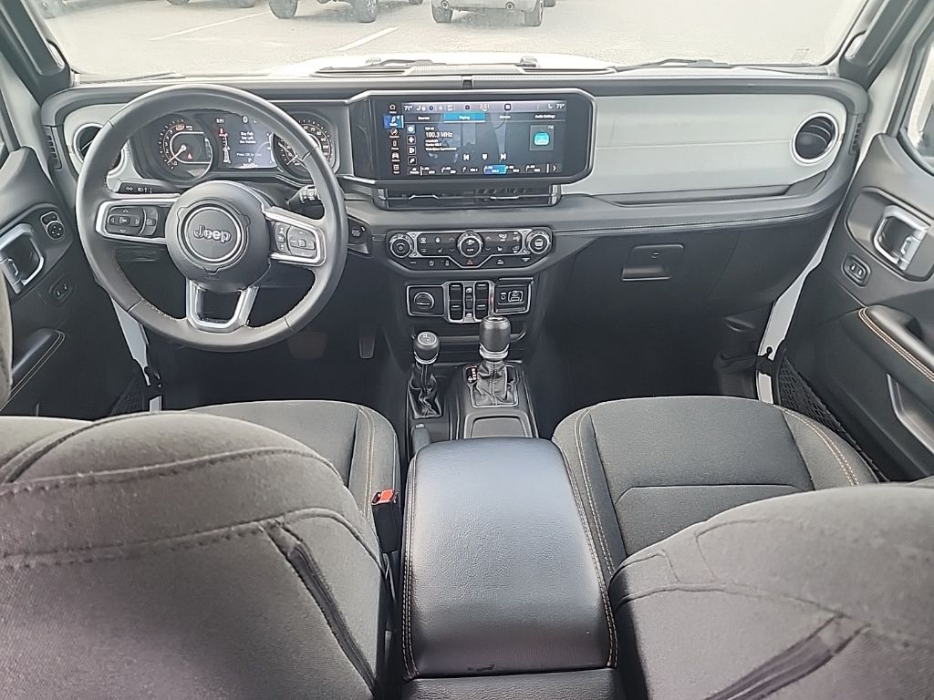 2024 White Jeep Wrangler Sahara 4X4 SUV