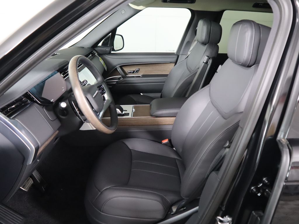 Thumbnail: 2025 Land Rover Range Rover - 20