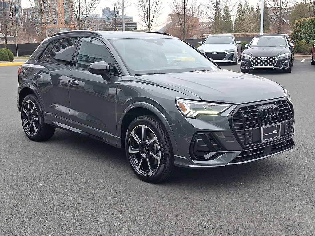 Thumbnail: 2025 Audi Q3 - 3