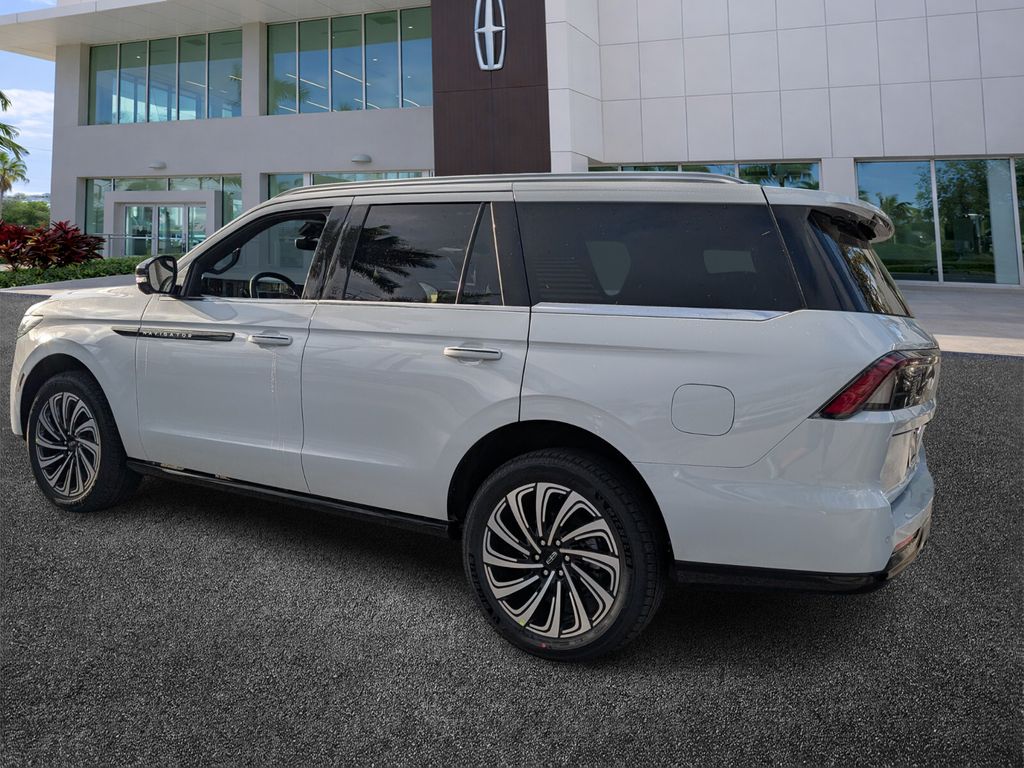 new 2026 Lincoln Navigator car, priced at $123,415