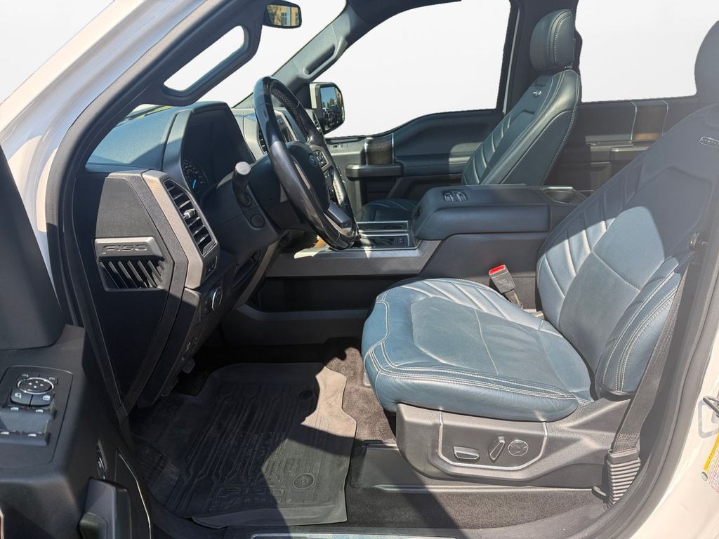 2018 White Ford F-150 4X4 Truck