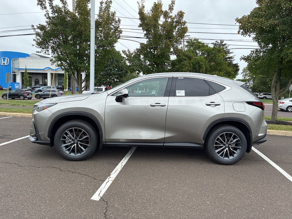 2026 Lexus NX 350 photo 2