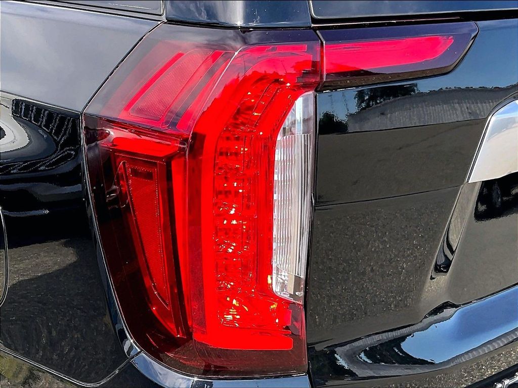 2023 GMC Yukon XL — photo 34