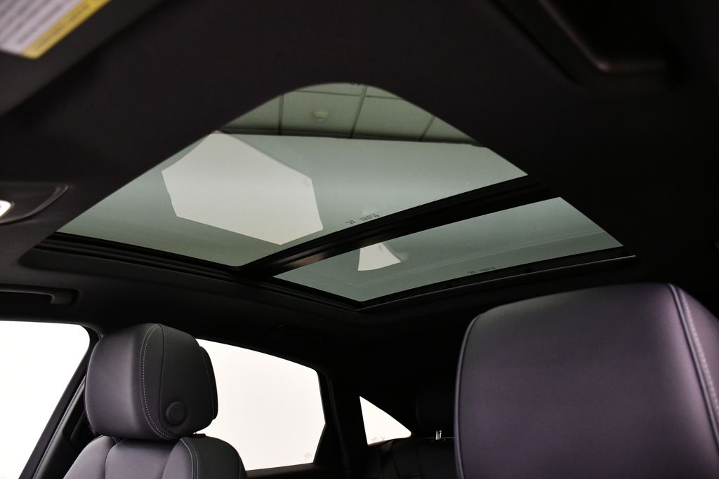 Thumbnail: 2025 Audi Q5 - 17