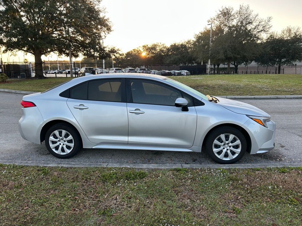 Thumbnail: 2025 Toyota Corolla - 6