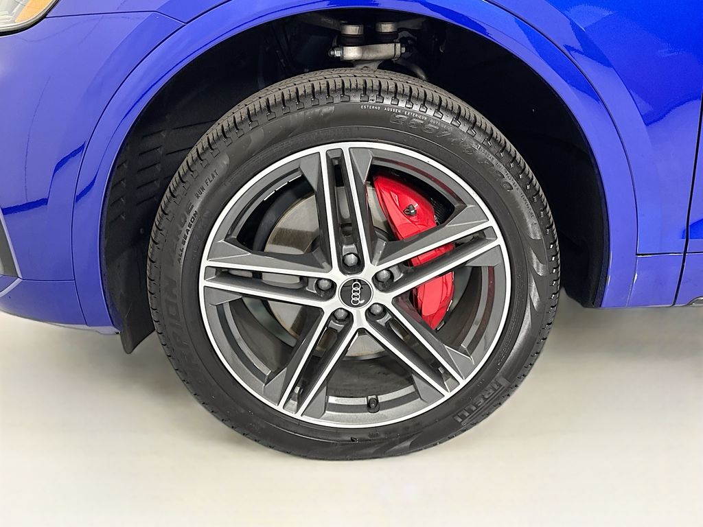 Thumbnail: 2025 Audi Q5 - 30