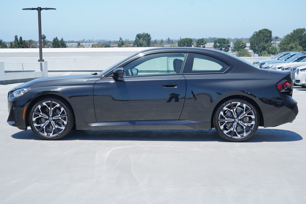 Thumbnail: 2026 BMW 2 Series - 4