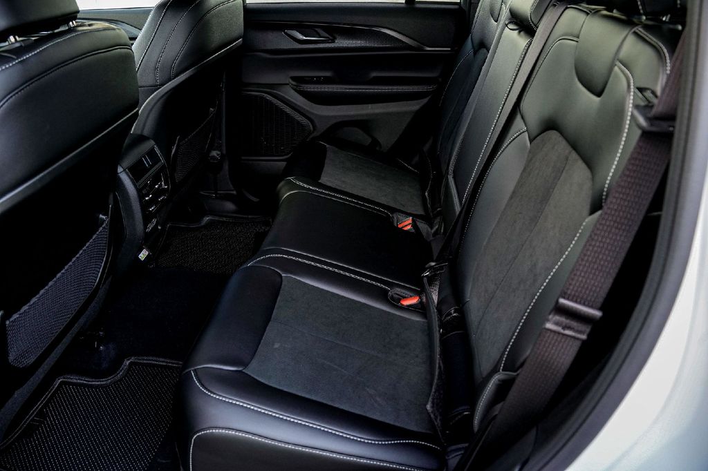 New Car 2025 Jeep Grand Cherokee  Altitude X For Sale Under $40,000 In Taylor, Texas