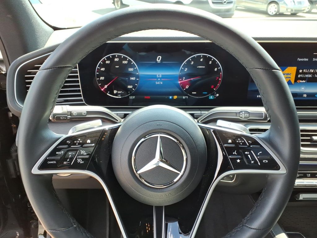 Certified Used 2026 Obsidian Black Metallic Mercedes-Benz GLE 350 image 19