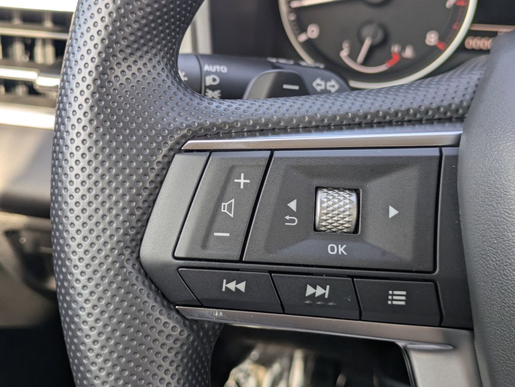 2025 Mitsubishi Outlander Plug-in Hybrid SE - Photo 24